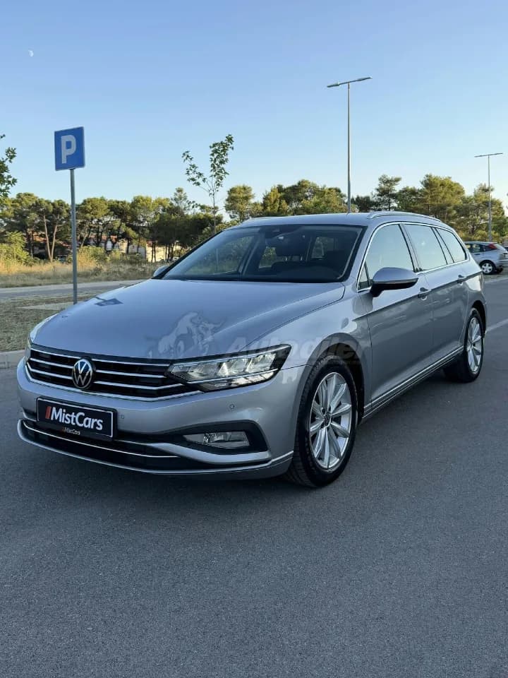 Passat 2.0, 2022, Podgorica – polovni automobil na prodaju