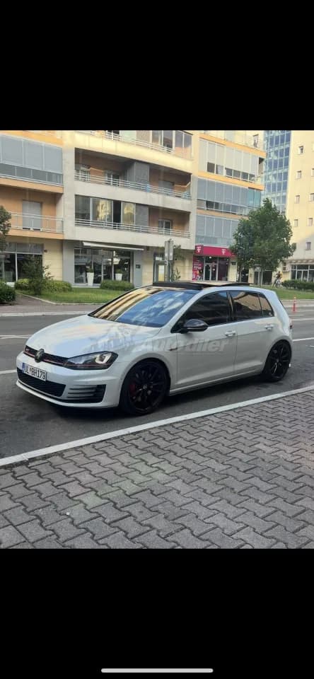 Benzin,prešao 210000km.Registrovan do 4 februara 2027.Auto je u top stanju.Uvezen iz svajcarske.Prvi vlasnik u cg., 2015, Ulcinj – polovni automobil na prodaju