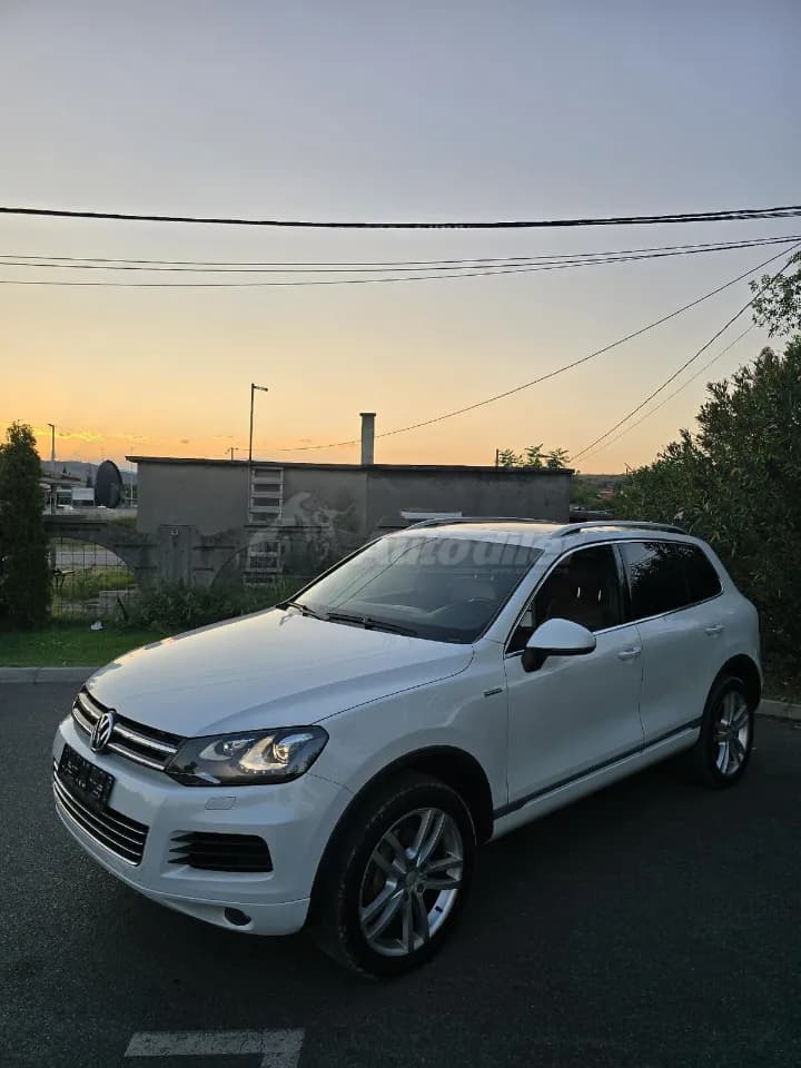TouaregX 3.0 V6, 2013, Kotor – подержанный автомобиль на продажу